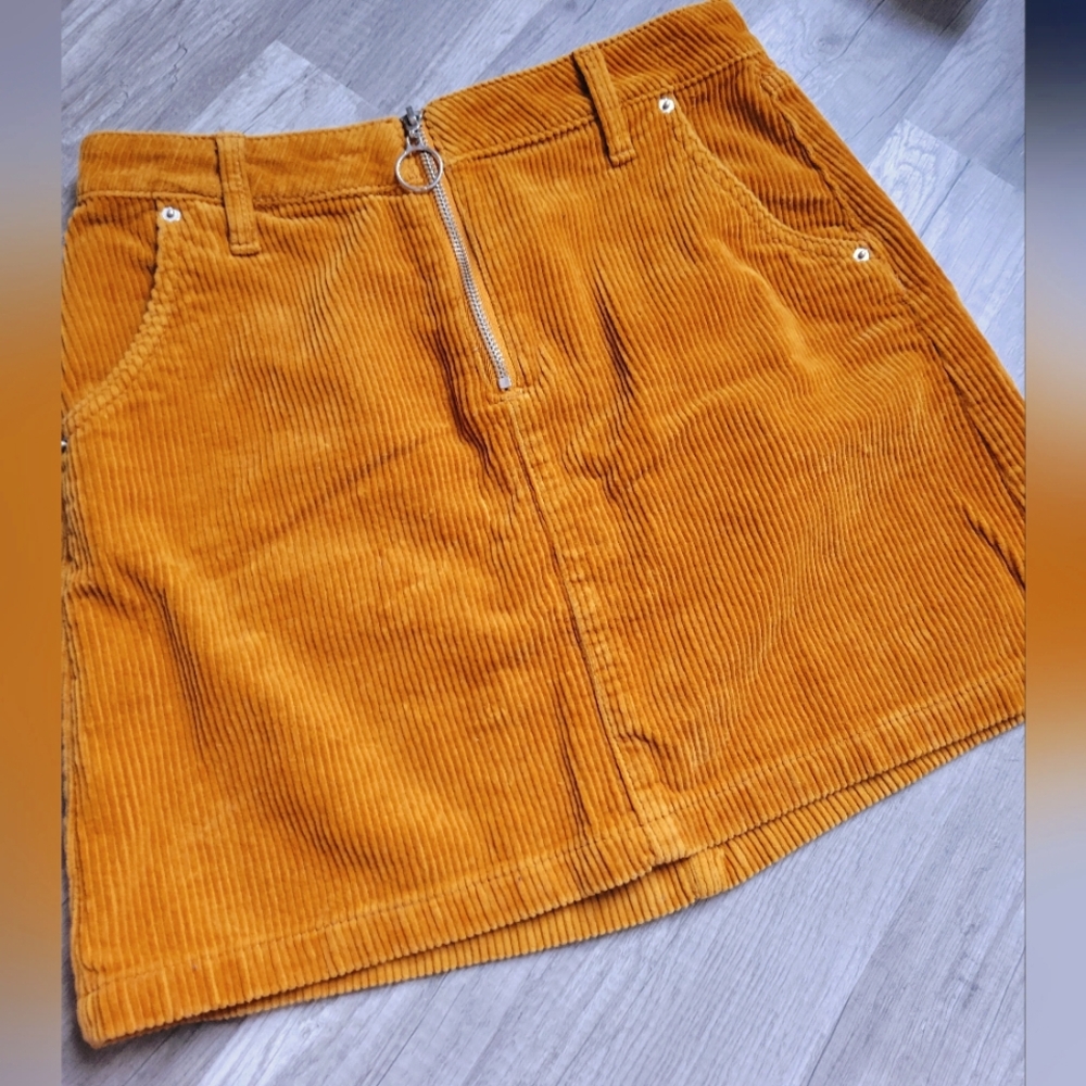 Arizona jeans company women size 3 Corduroy Mini Skirt